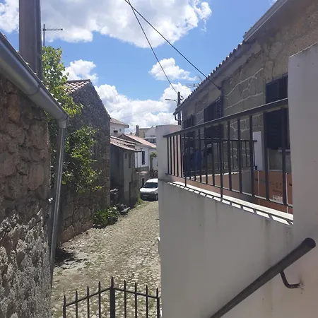 Casa Rustica Com Terraco E Jardim 度假居 *