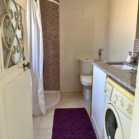 Casa Rustica Com Terraco E Jardim