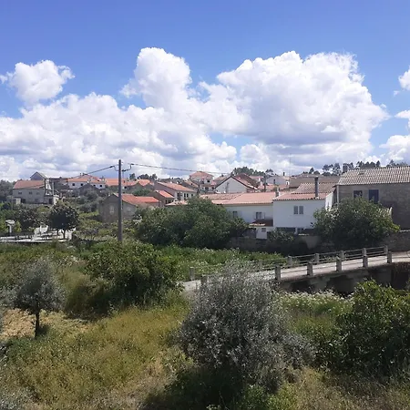 度假居 Casa Rustica Com Terraco E Jardim Aguas (Castelo Branco)