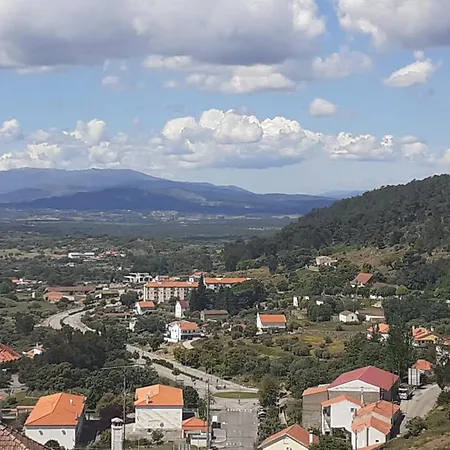 Casa Rustica Com Terraco E Jardim *