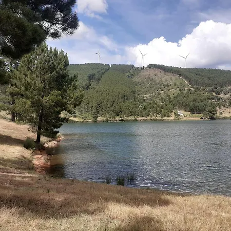 度假居 Casa Rustica Com Terraco E Jardim Aguas (Castelo Branco)