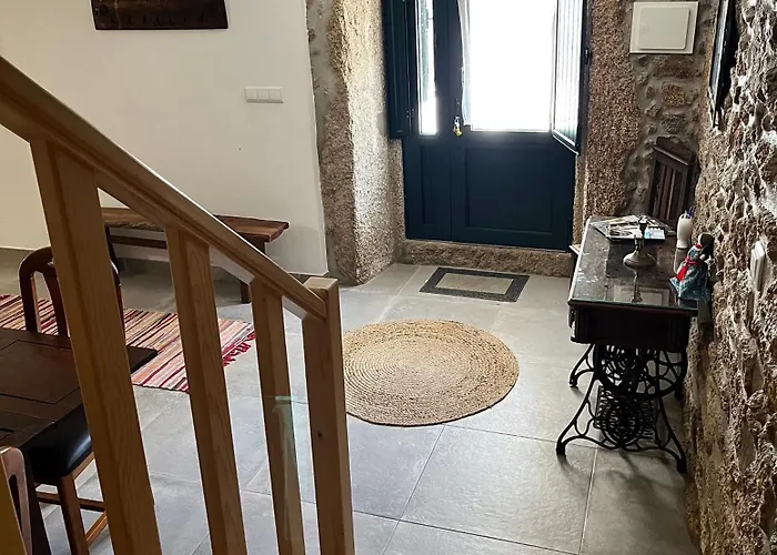 Holiday home Casa Rustica Com Terraco E Jardim *