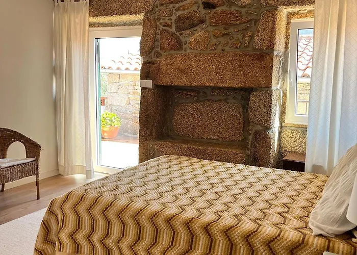 Casa Rustica Com Terraco E Jardim Holiday home