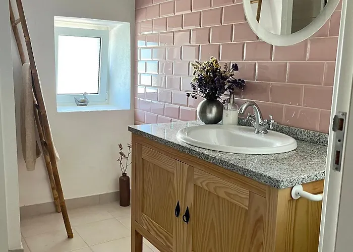 Casa Rustica Com Terraco E Jardim * Aguas (Castelo Branco)