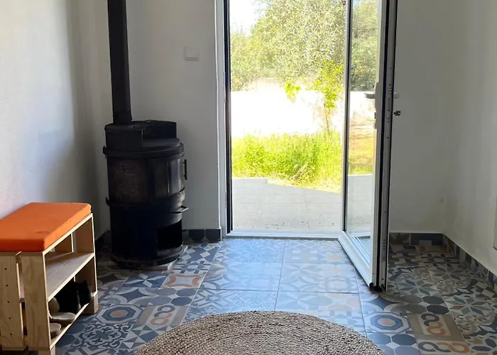 Holiday home Casa Rustica Com Terraco E Jardim *