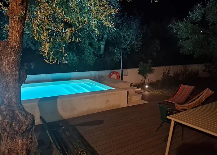 Holiday home Casa Rustica Com Terraco E Jardim *