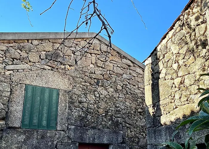 Casa Rustica Com Terraco E Jardim * Aguas (Castelo Branco)